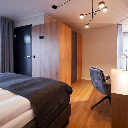 Naturpurhotel Maarblick 호텔 4*