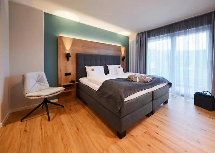 Отель Naturpurhotel Maarblick 4*